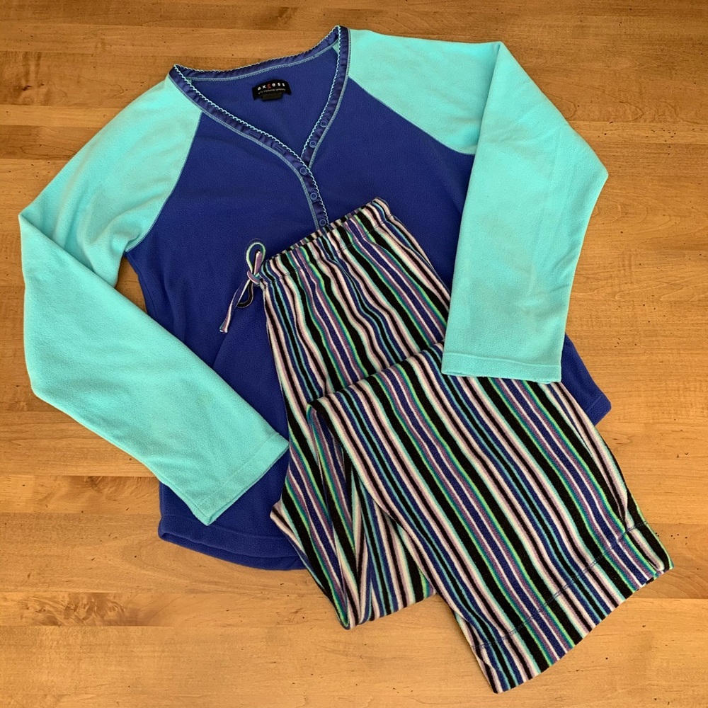 Axcess Blue Striped Fleece Pajama Set Size Small